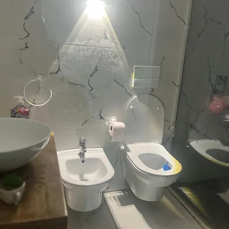 Apartment Open *
